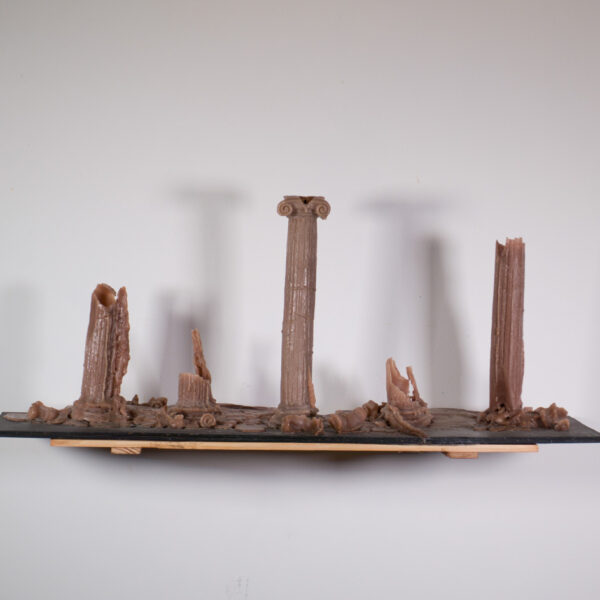 Suezo, Decadence, 2017, wax on wood, 27 x 67 x 21,5 cm